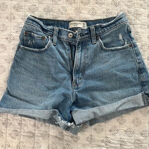 Abercrombie & Fitch The Dad Short High Rise